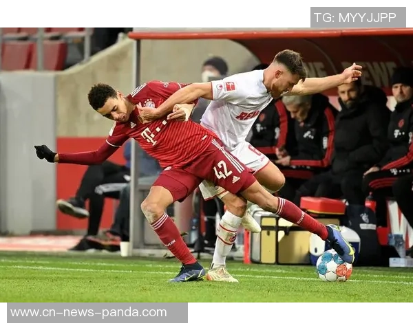 直播吧与小红书联合评选德甲第20轮最佳球员18岁武什科维奇助力汉堡逼平拜仁